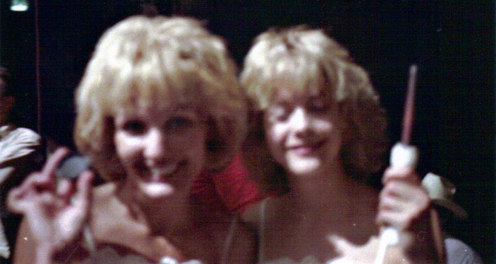 Jamie with Meg Ryan filming D.O.A.